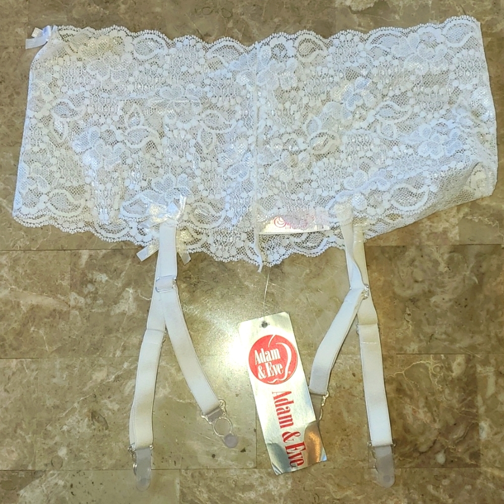 White lace garter belt